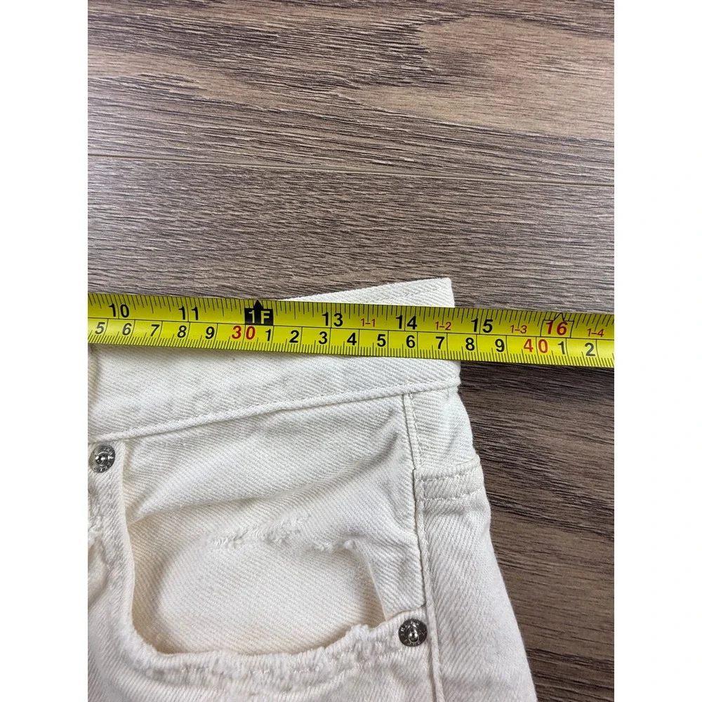 We The Free Free People Makai Cutoff Distressed Shorts Size 26 off White